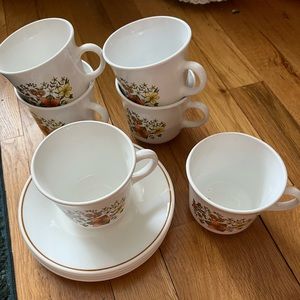 Corningware Corelle floral print 6mugs/6plates vintage 60/70’s